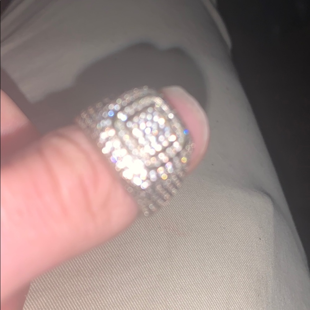 Diamond ring